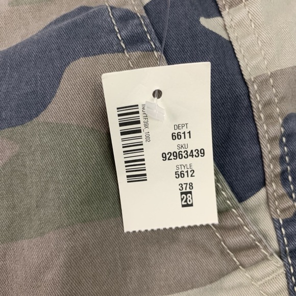 Aero Aeropostale Stretch Cargo Pockets Shorts Men's 28 Camo NWT - Picture 2 of 9